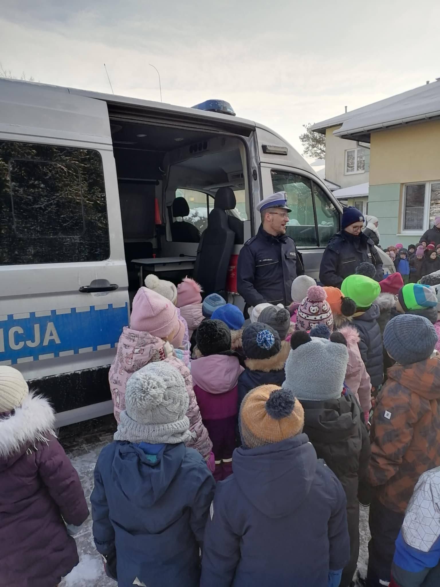 615349684_904228145448741_3549918551870001186_n